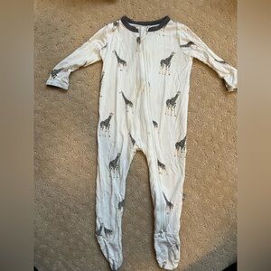 Kyte Giraffe Footie Pajamas - 6-12 months